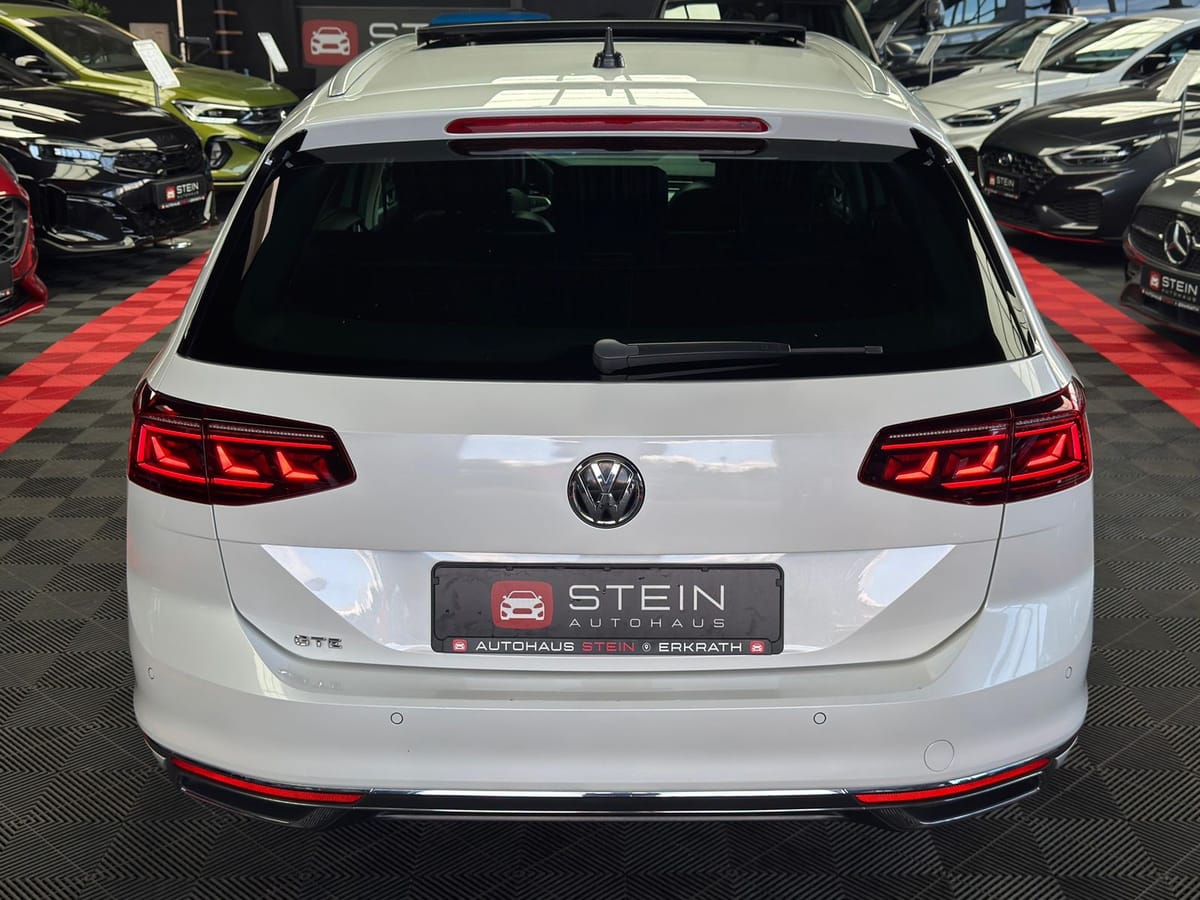 Volkswagen Passat GTE Pano Leder HUD Memory ACC Standhzg foto 3