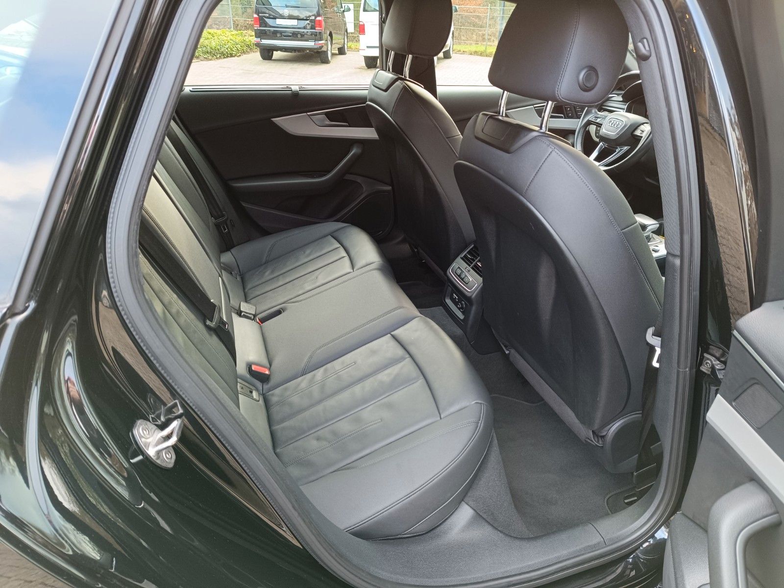 Audi A4 40 TDI quatt. Avant*el.Leder*3-Zonen*AHK*Navi foto 12