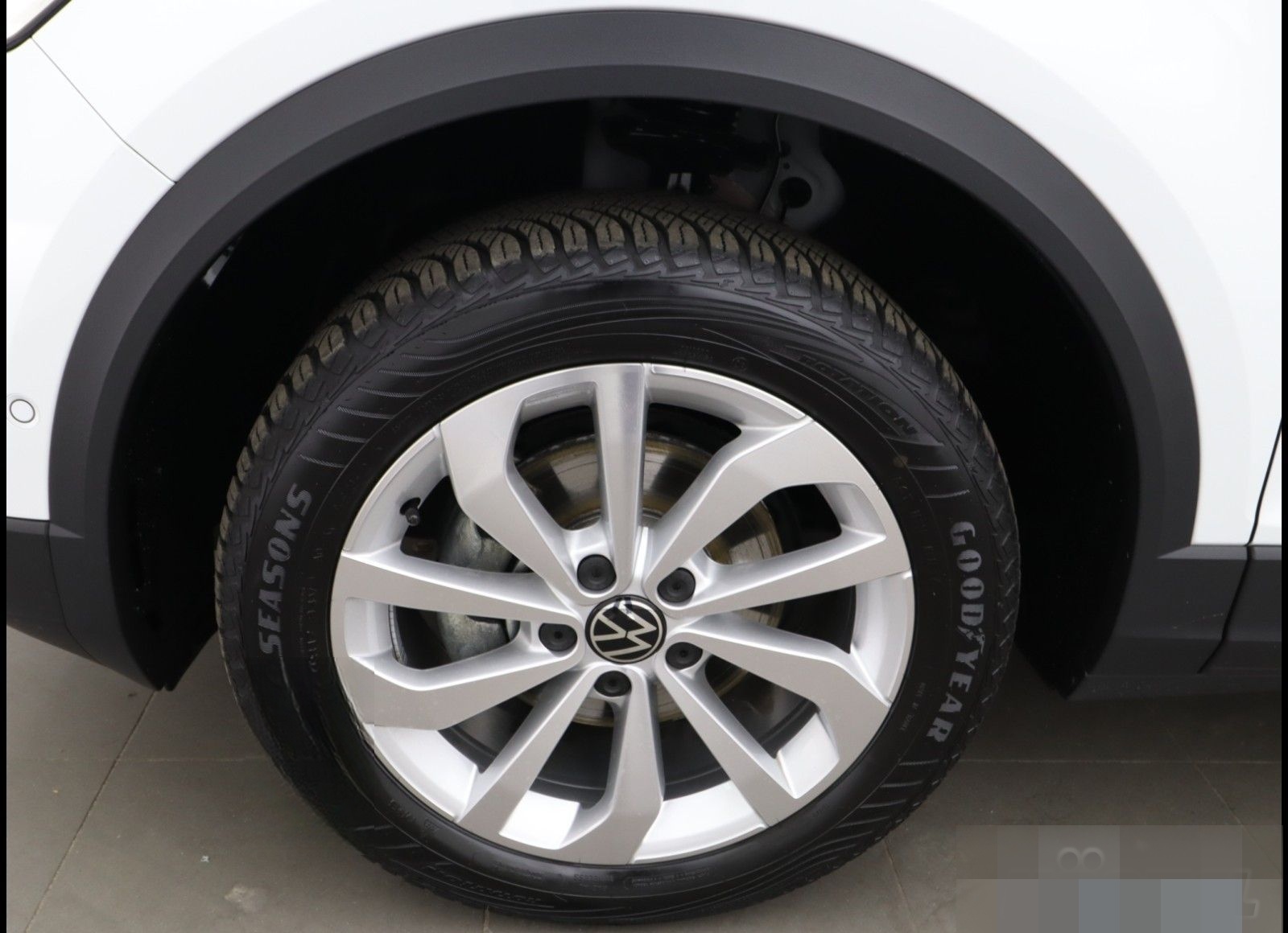 Volkswagen T-ROC STYLE 1.5 TSI DSG (+ACC-RADAR+NAVI+AHK) foto 16