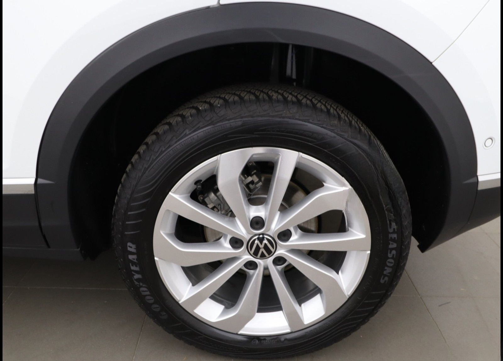 Volkswagen T-ROC STYLE 1.5 TSI DSG (+ACC-RADAR+NAVI+AHK) foto 17