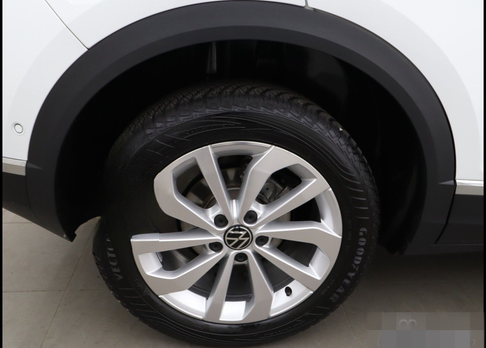 Volkswagen T-ROC STYLE 1.5 TSI DSG (+ACC-RADAR+NAVI+AHK) foto 19