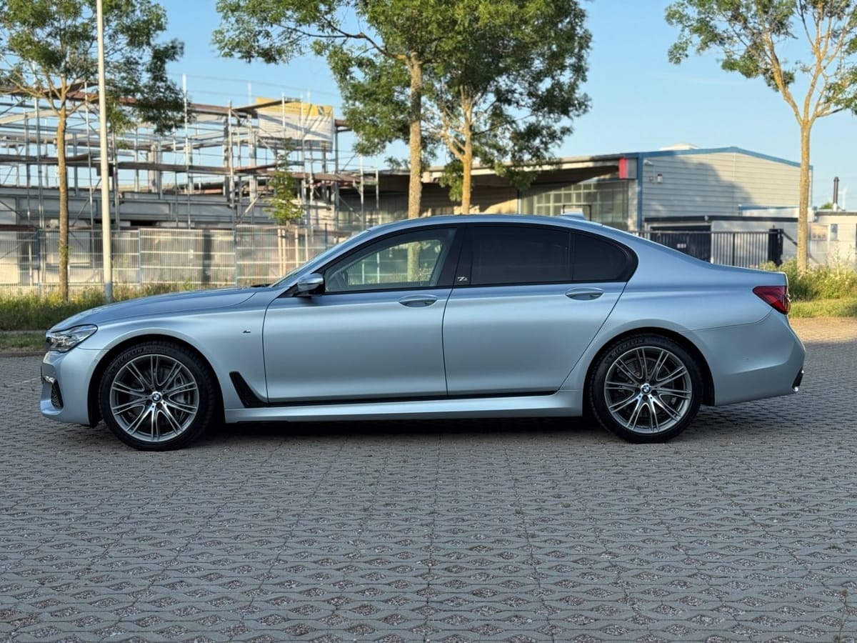 BMW 750 i xDrive M 40 Jahre Edition Standhzg. HeadUp foto 2