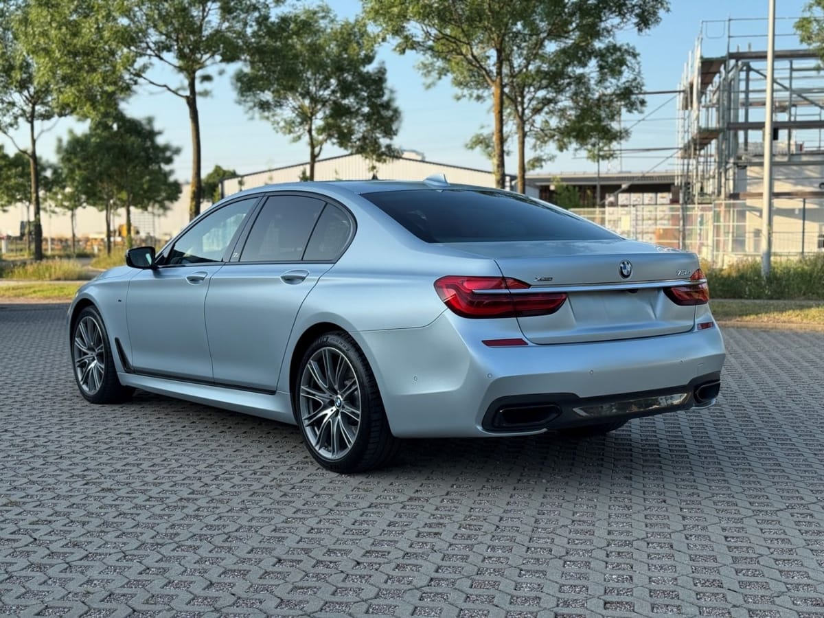 BMW 750 i xDrive M 40 Jahre Edition Standhzg. HeadUp foto 3