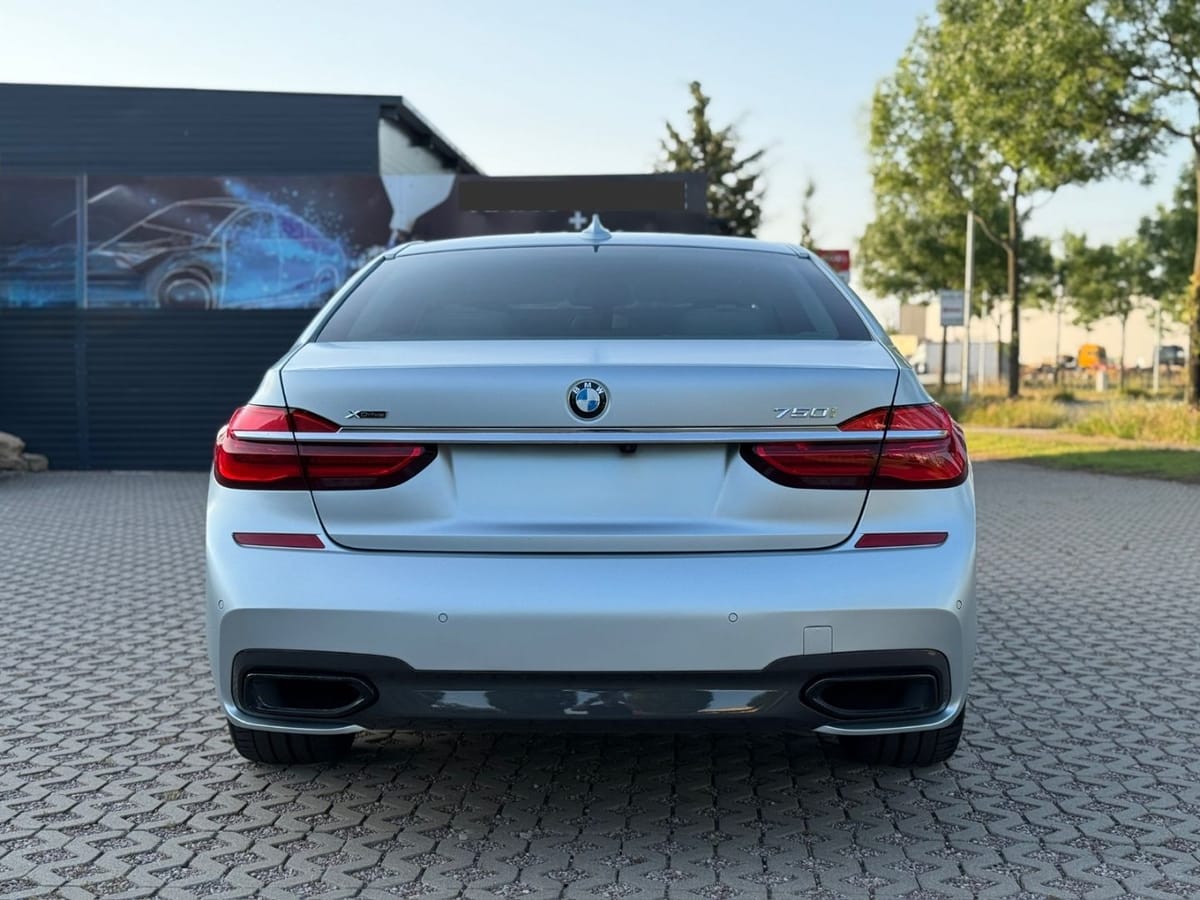 BMW 750 i xDrive M 40 Jahre Edition Standhzg. HeadUp foto 4
