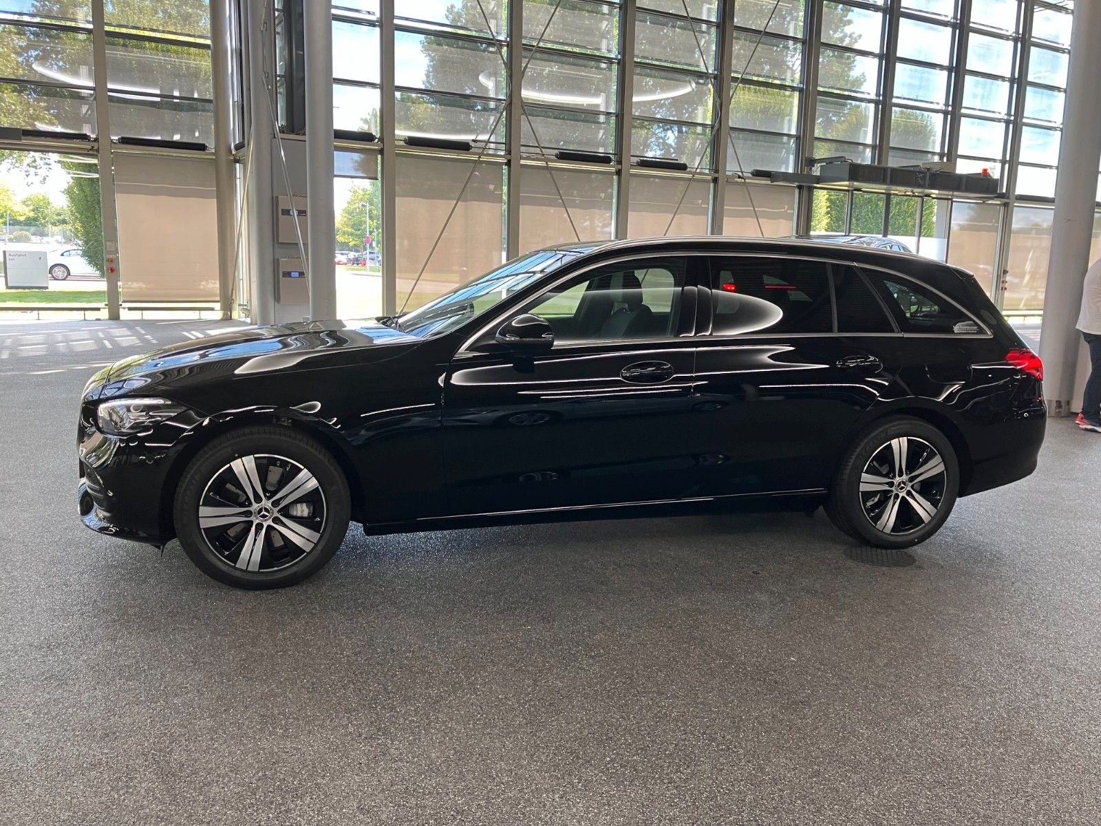 Mercedes-Benz C 300 e T-Modell AVANTGARDE ADVANCED PLUS foto 4