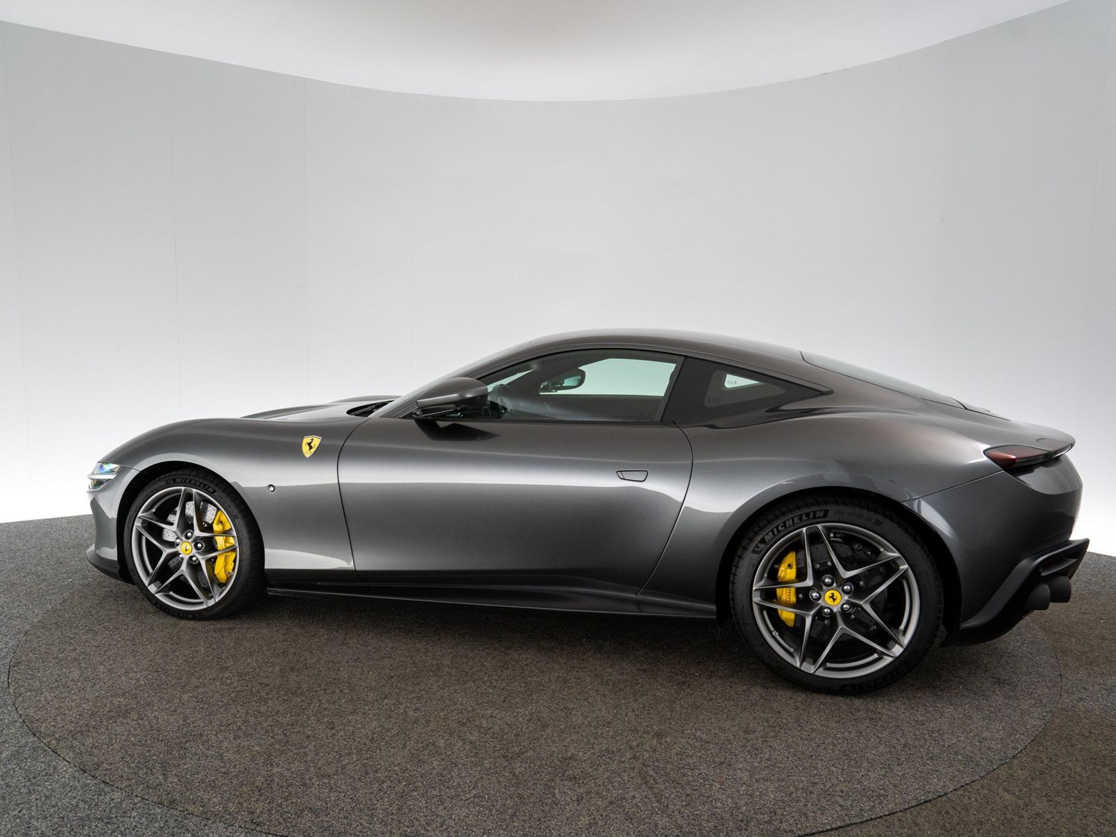 Ferrari Roma FERRARI SINGEN foto 5