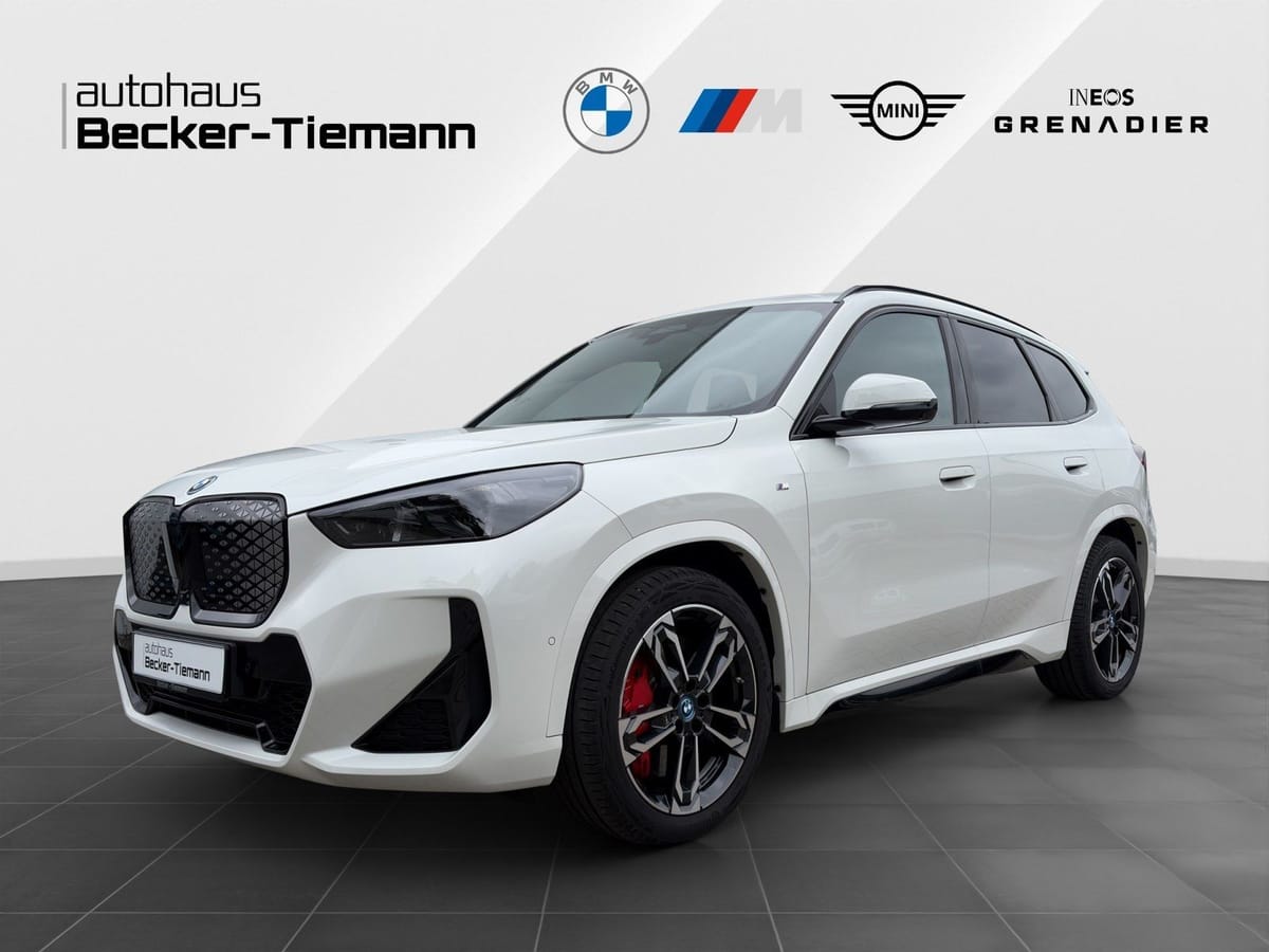 BMW iX1 eDrive20 M-Sport Pro inkl. Winterräder Pano foto 1