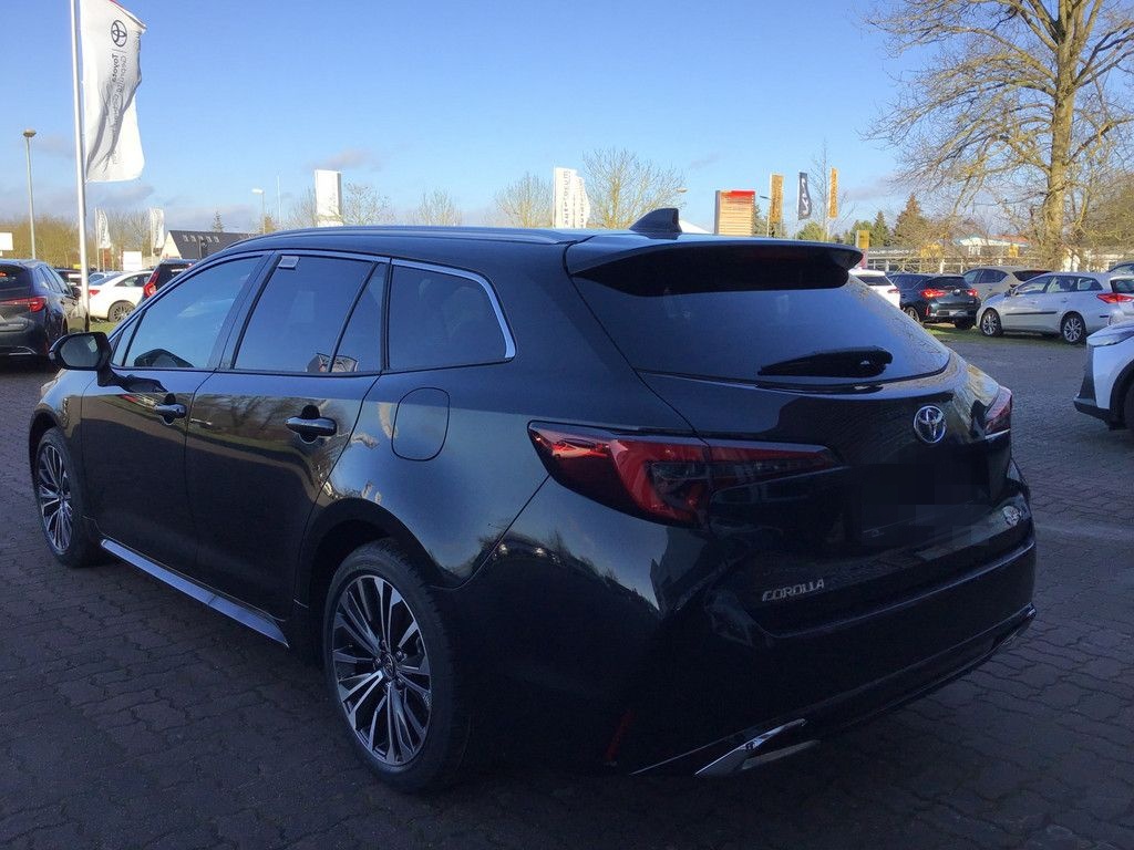 Toyota Corolla Touring Sports 2.0 Hybrid Team D ACC LED foto 2