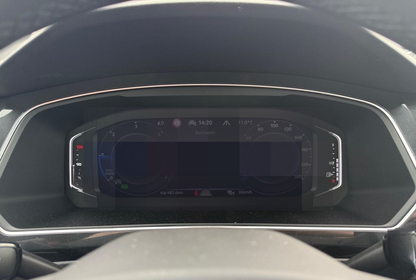 Volkswagen Tiguan ACTIVE 2,0 l TDI AHK-klappbar Navi 360 Ka foto 18