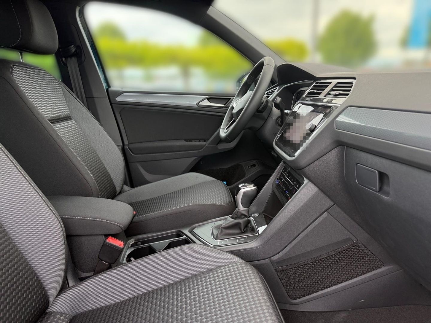 Volkswagen Tiguan ACTIVE 2,0 l TDI AHK-klappbar Navi 360 Ka foto 23