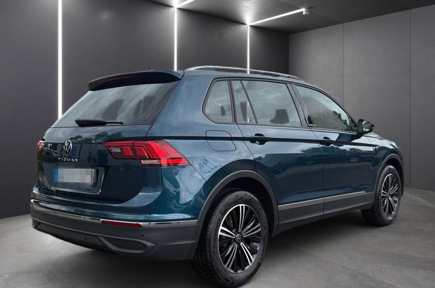 Volkswagen Tiguan ACTIVE 2,0 l TDI AHK-klappbar Navi 360 Ka foto 4