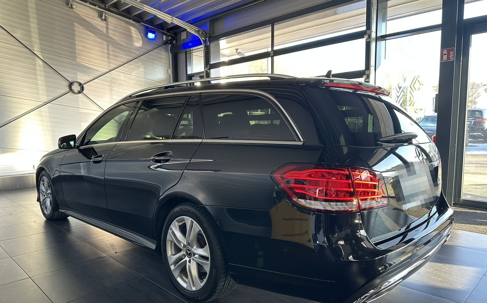 Mercedes-Benz E 350 T BlueTEC 4M AMG|Pano|AHK|LED|Leder|Kamera foto 3