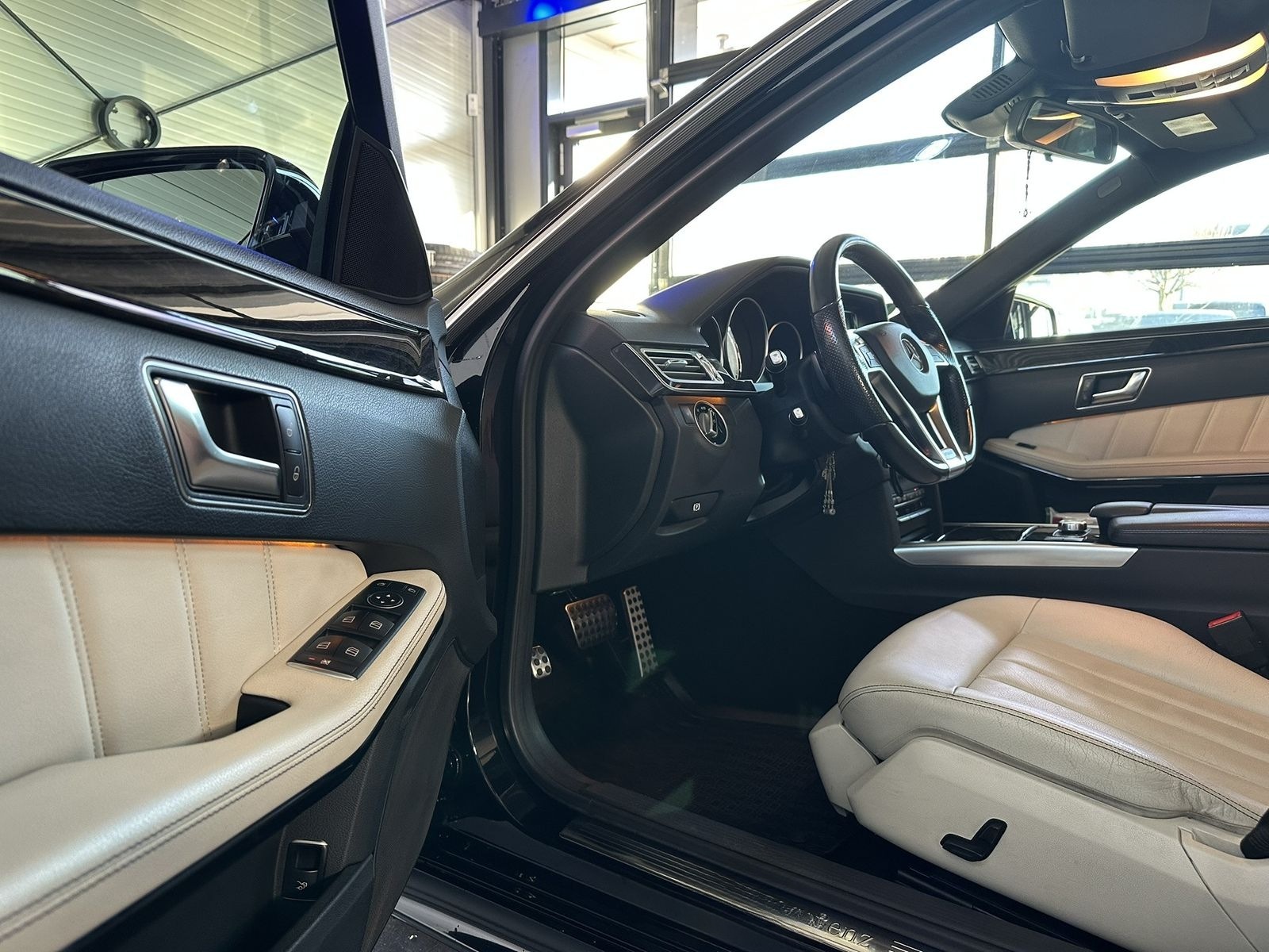 Mercedes-Benz E 350 T BlueTEC 4M AMG|Pano|AHK|LED|Leder|Kamera foto 10