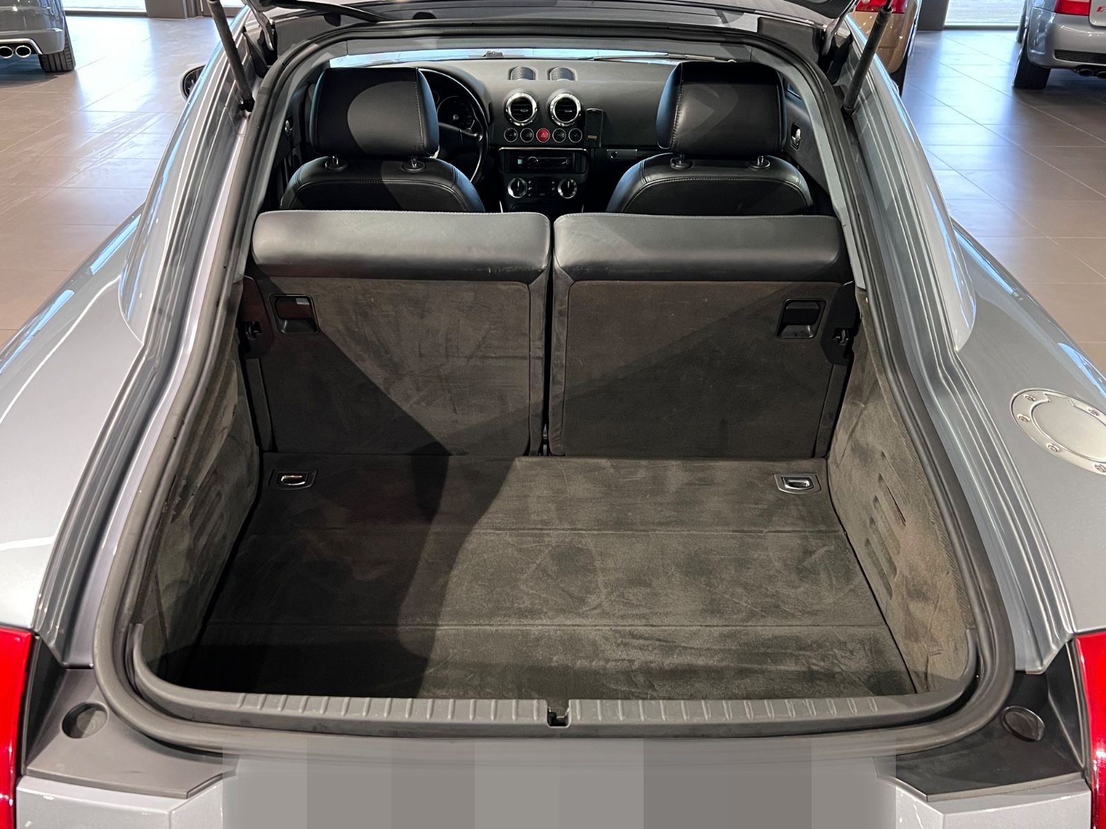 Audi TT Coupe 3.2 V6 DSG quattro NAVI LEDER TEMPOMAT foto 18