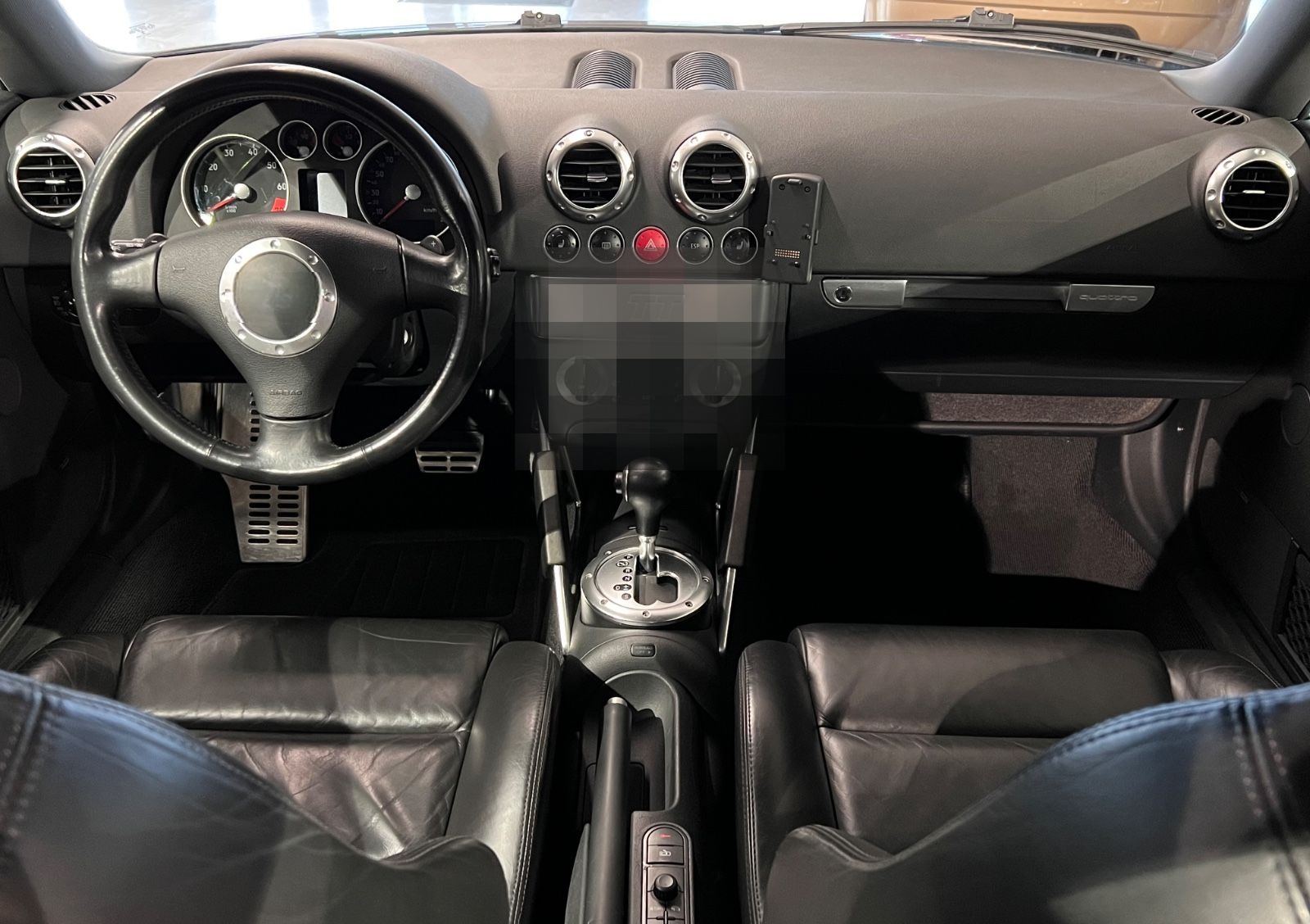 Audi TT Coupe 3.2 V6 DSG quattro NAVI LEDER TEMPOMAT foto 22