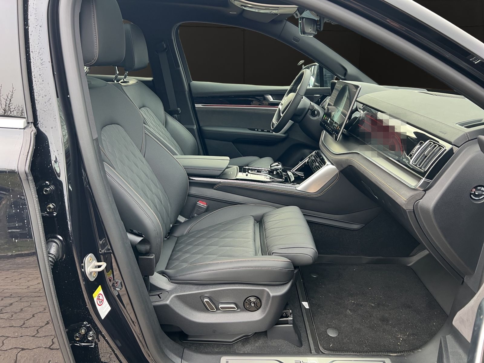 BYD Tang Facelift MY24 foto 18