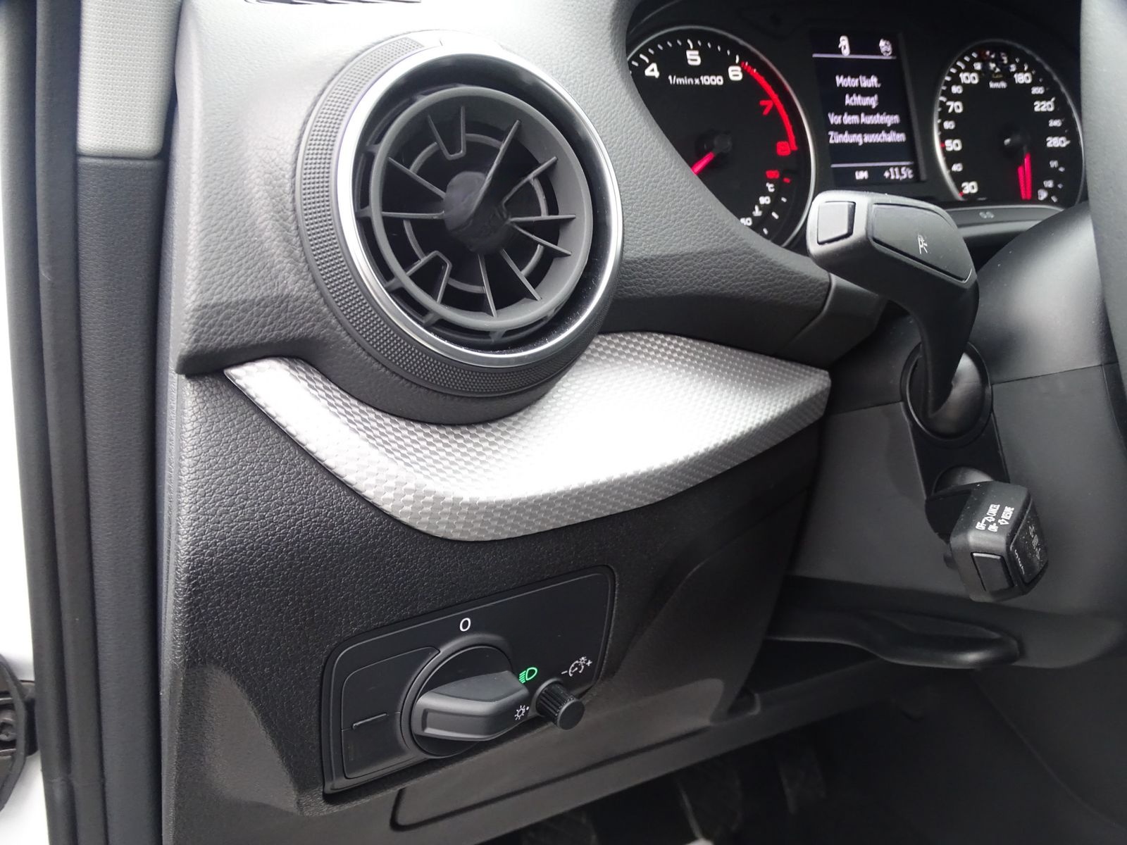 Audi Q2 30 TFSI*LED*DAB*KLIMA*PDC*RFK*TEL.*SPUR ASSI* foto 18