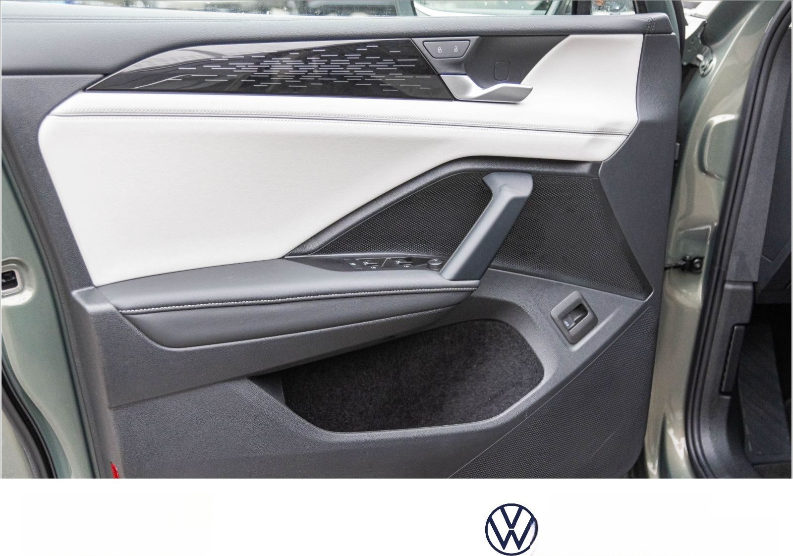 Volkswagen Tiguan 1.5 eTSI "Elegance" DSG Navi LED Digital foto 5