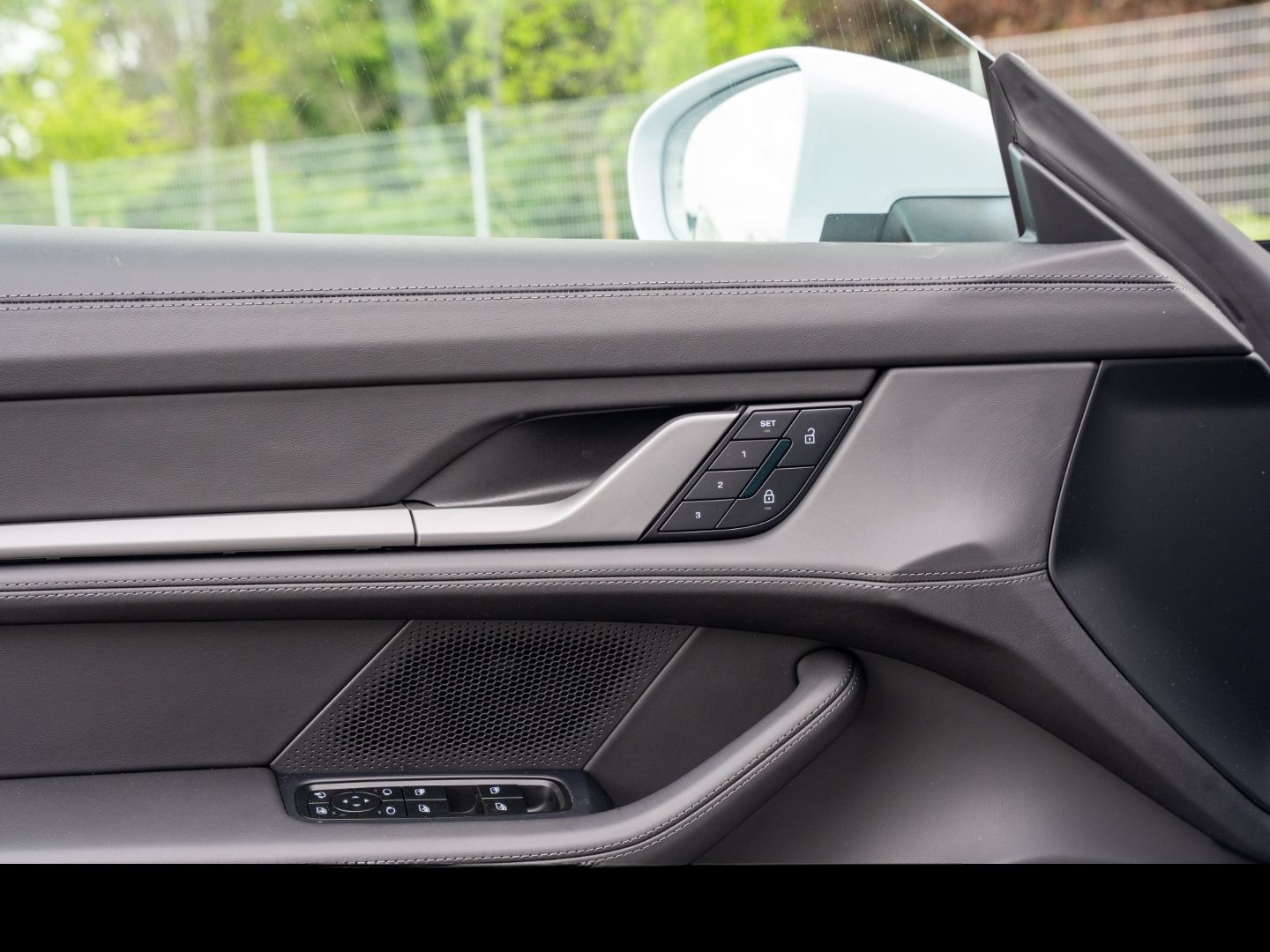 Porsche Taycan Sport Turismo InnoDrive Performancebatter foto 18