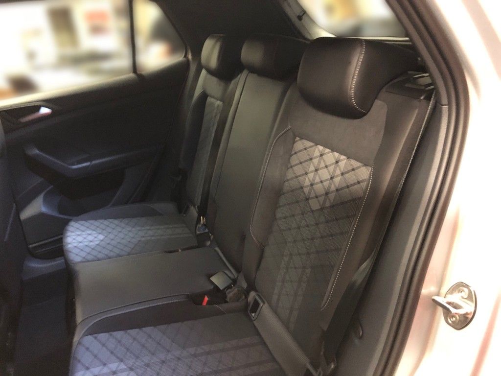 Volkswagen T-Cross 1.5 TSI DSG R-Line AHK Matrix LED foto 12