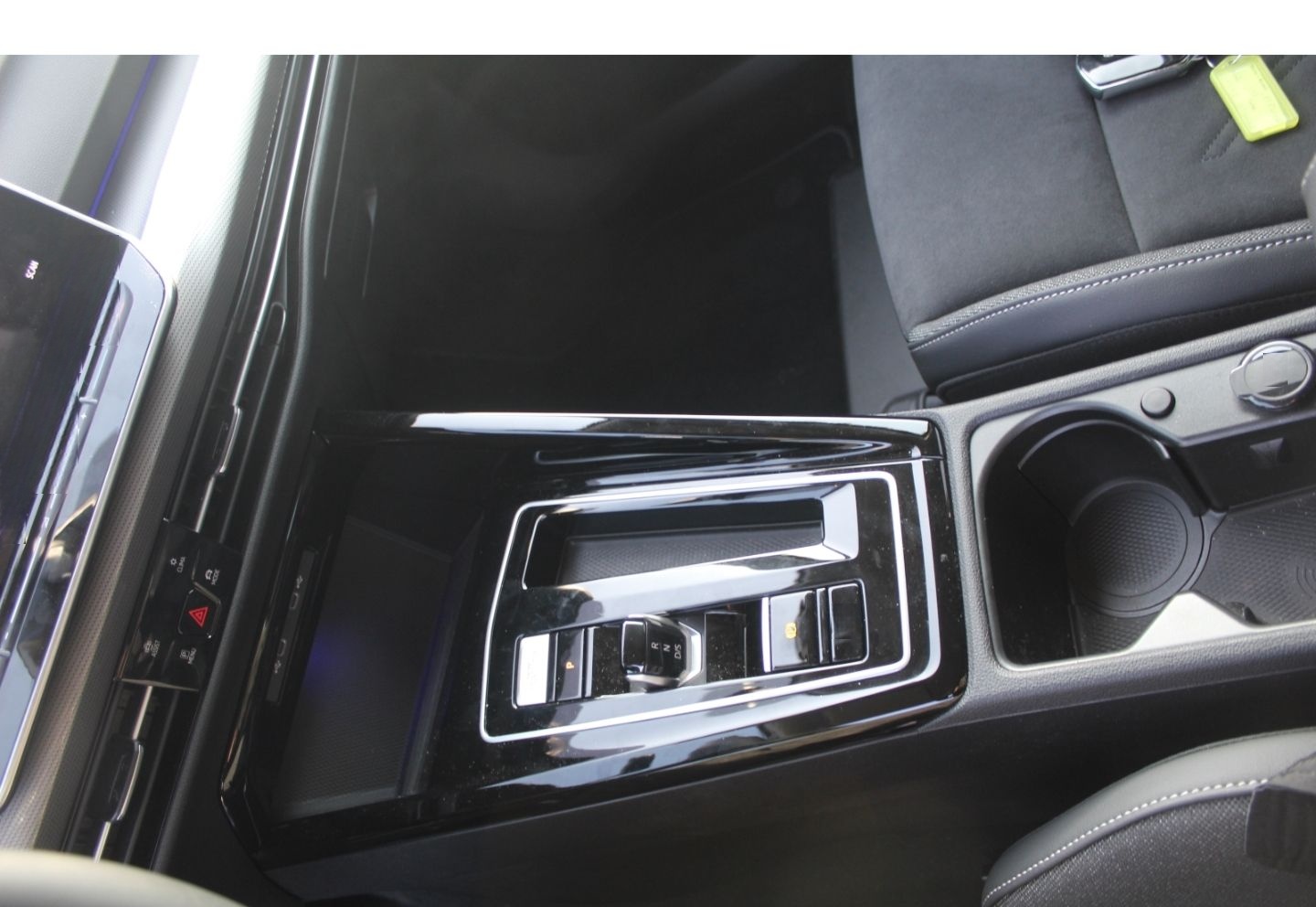Volkswagen Golf 8 1.5 TSI DSG Style NAVI LED KAMERA HUD ACC foto 18