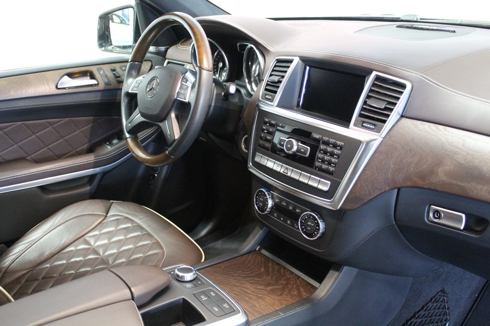 Mercedes-Benz GL 500 4MATIC !!! AMG-Paket !!! TOP !!! foto 9