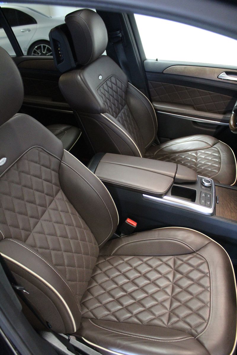 Mercedes-Benz GL 500 4MATIC !!! AMG-Paket !!! TOP !!! foto 10