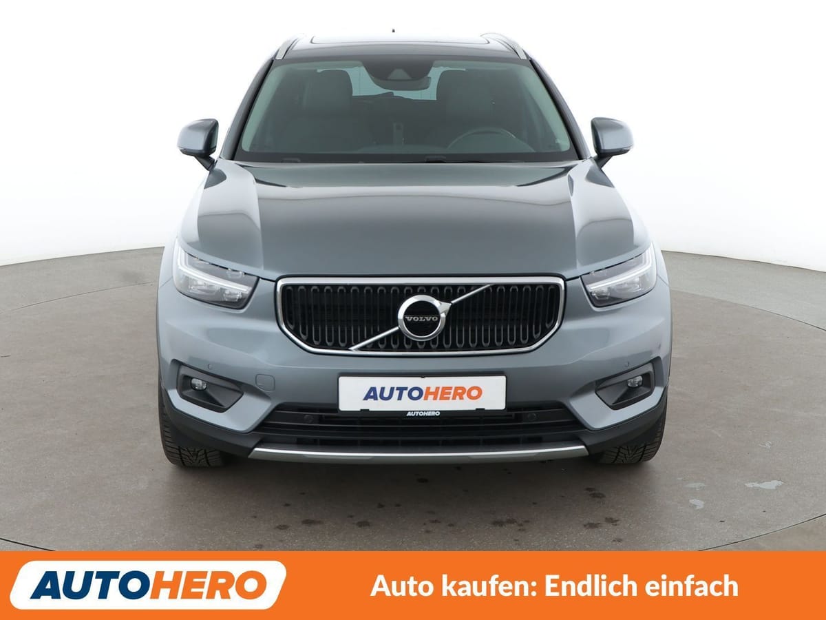 Volvo XC40 2.0 T4 Momentum 2WD foto 9