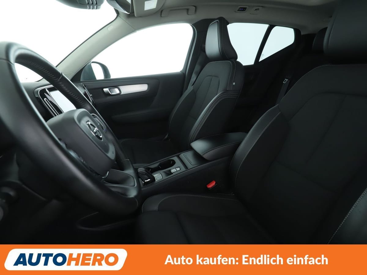 Volvo XC40 2.0 T4 Momentum 2WD foto 10