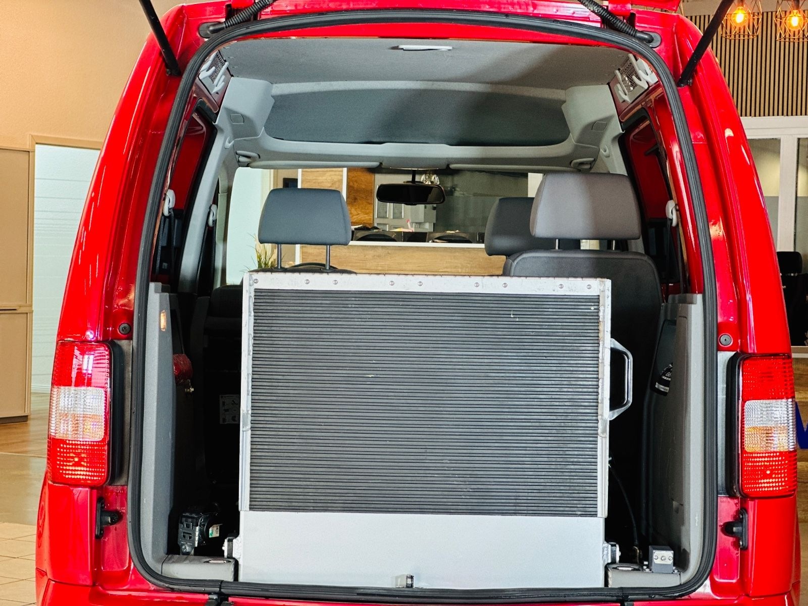 Volkswagen Caddy 1,6-Behindertengerecht-Rampe foto 13