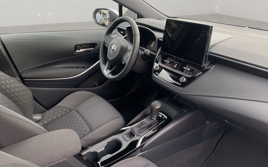 Toyota Corolla 2.0 Hybrid Touring Sports Business Editi foto 16