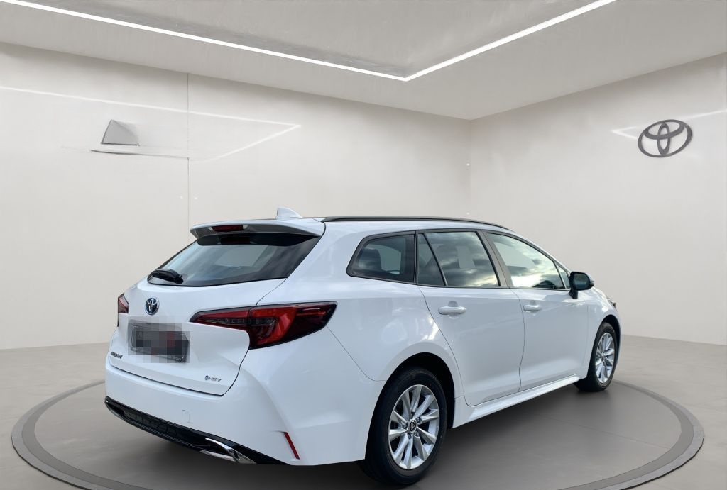 Toyota Corolla 2.0 Hybrid Touring Sports Business Editi foto 5