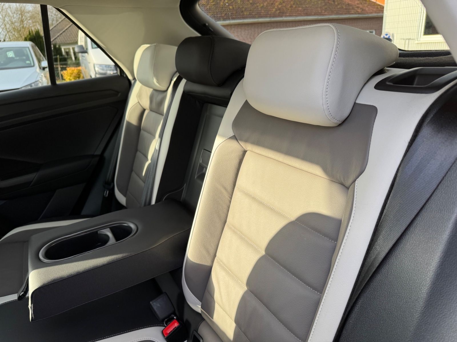 Volkswagen T-Roc Style 4Motion R-Line/Leder/ACC/LED/Virtual foto 9