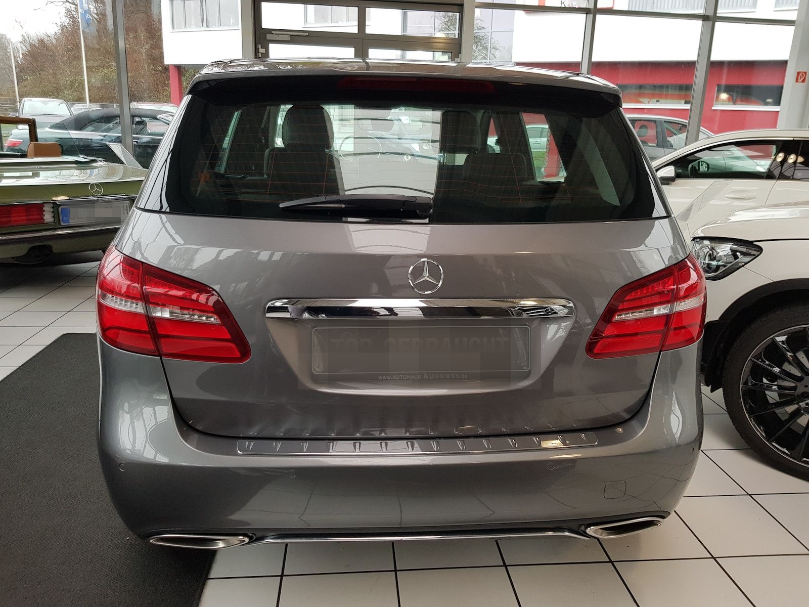 Mercedes-Benz B 220 URBAN TOTW SPUR KAMERA AUT NAVI LED 4MATIC foto 14