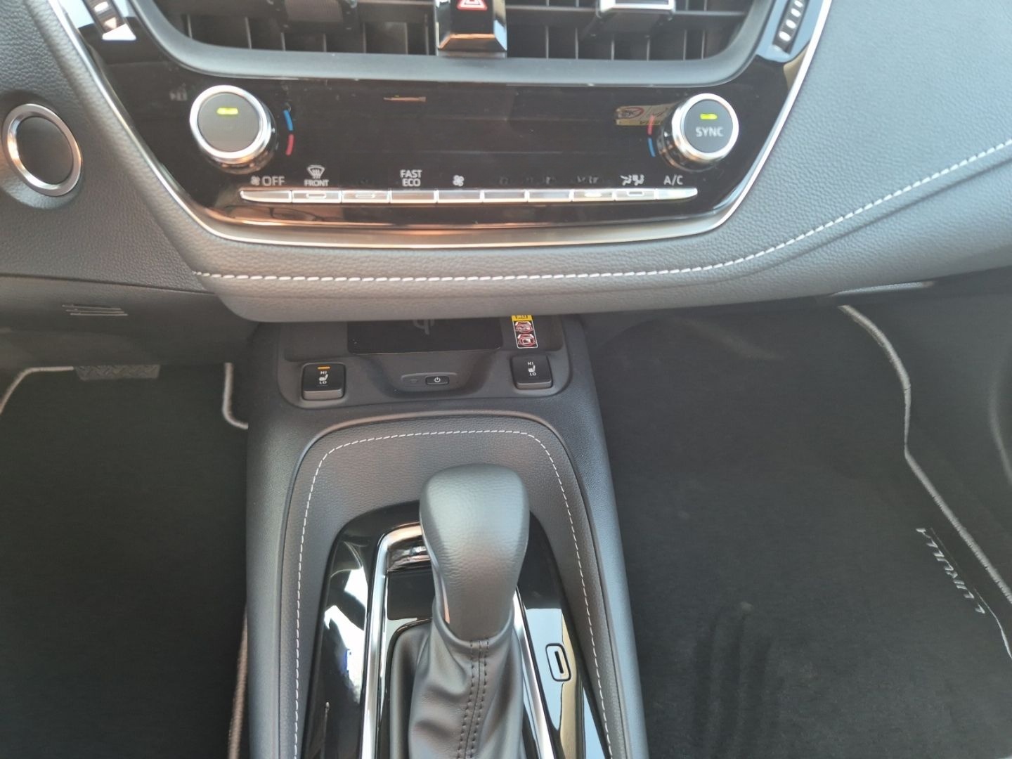 Toyota Corolla TS Black & White LED+NAVI+CARPLAY+RFK foto 14
