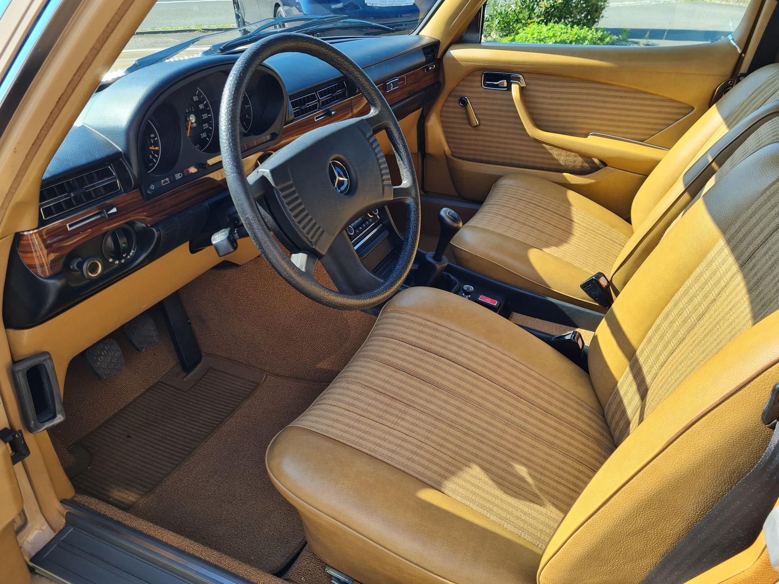 Mercedes-Benz S 280 280 S 1. FAMILIEN-HAND ORIGINAL KILOMETER foto 15