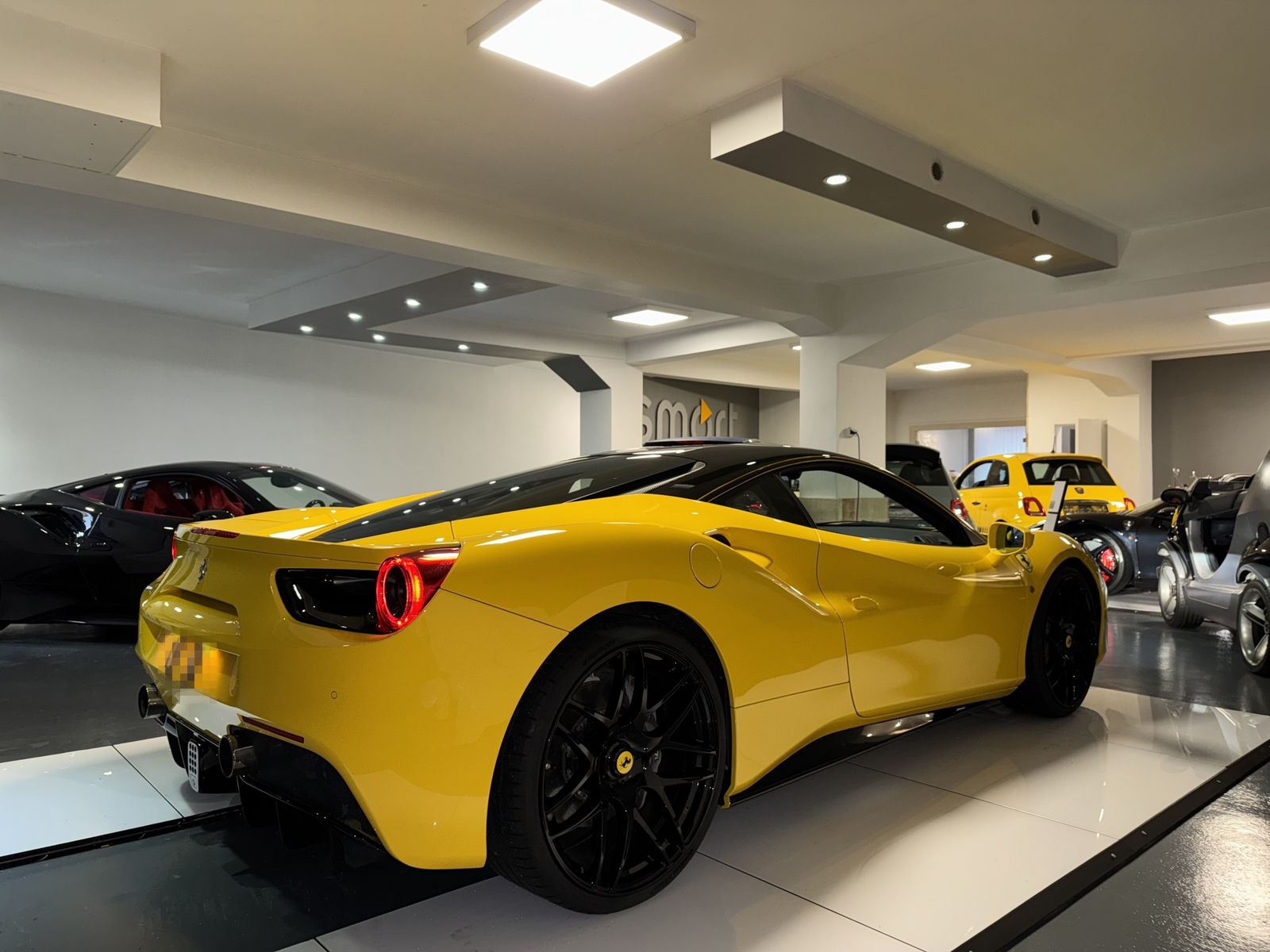 Ferrari 488 GTB Lift Carbon Keramik Alcantara Schalen.S foto 4