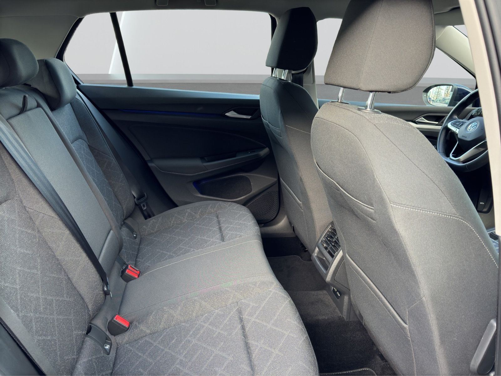 Volkswagen Golf VIII Lim. Life 2,0 TDI Business Premium foto 18