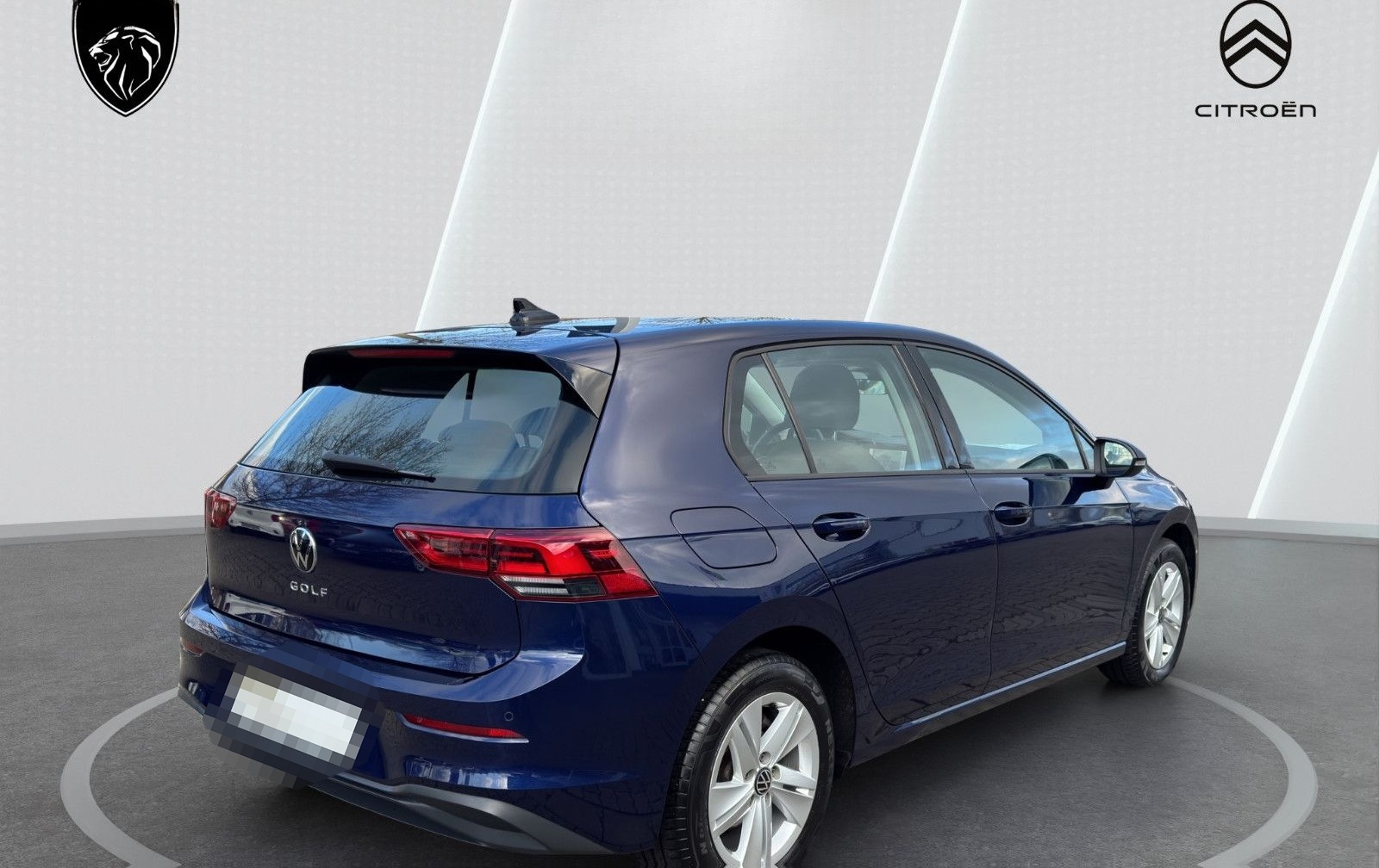 Volkswagen Golf VIII Lim. Life 2,0 TDI Business Premium foto 5