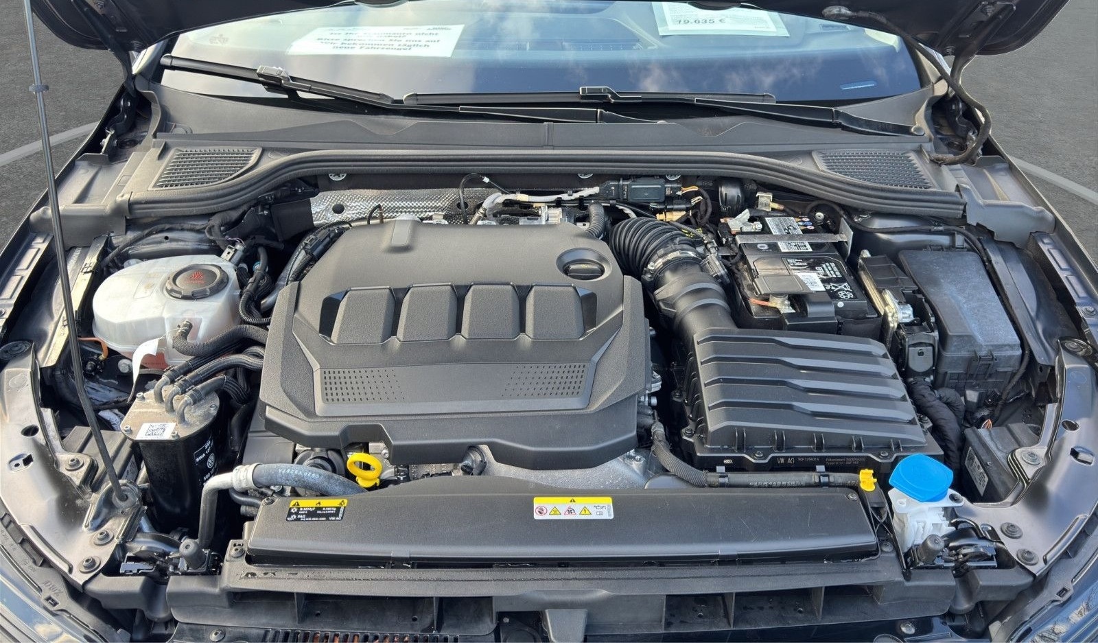 Volkswagen Golf VIII Lim. Life 2,0 TDI Business Premium foto 10