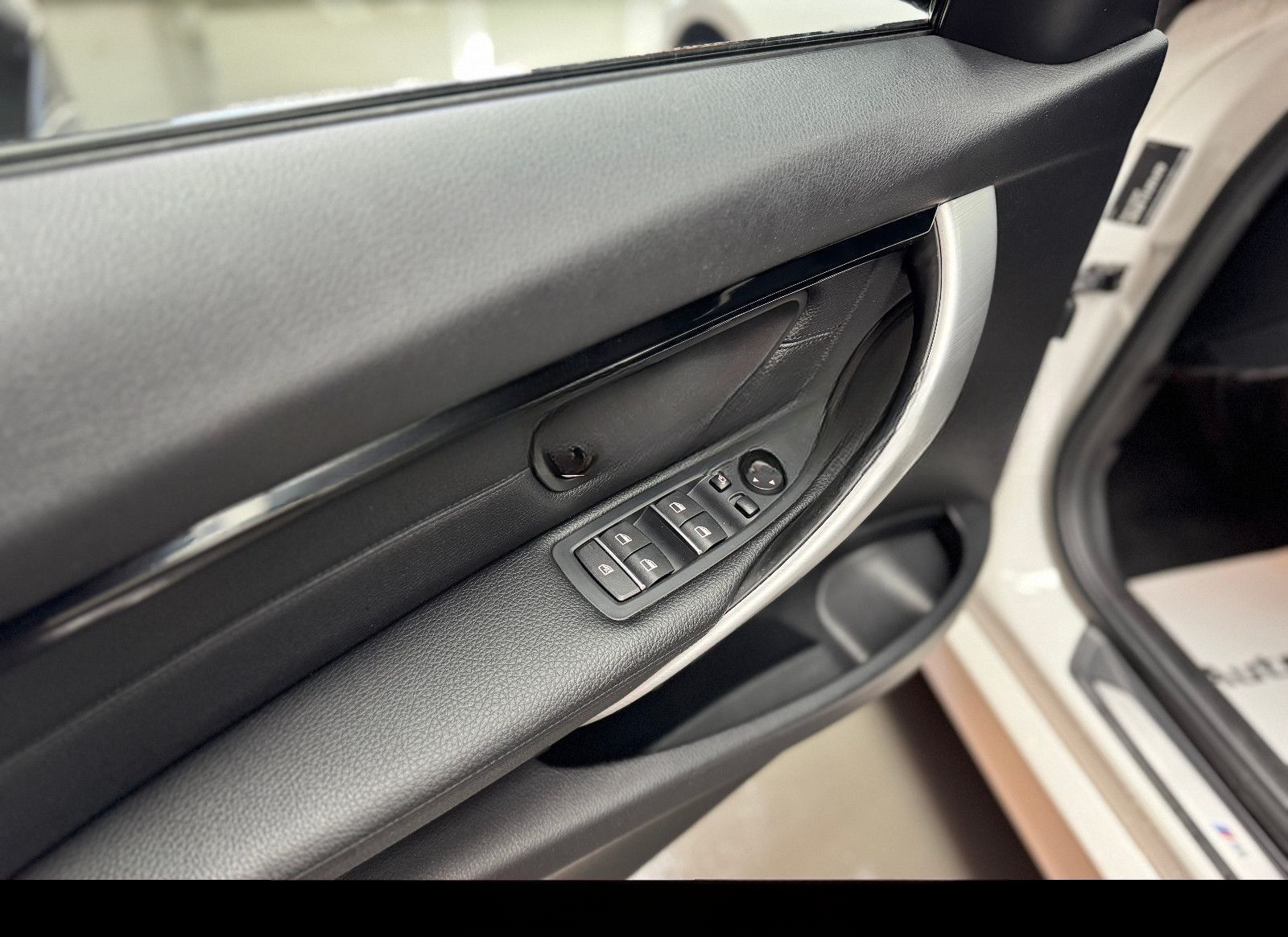 BMW 320 d Lim M Sport LED Facelift 8xReifen Shadow foto 11