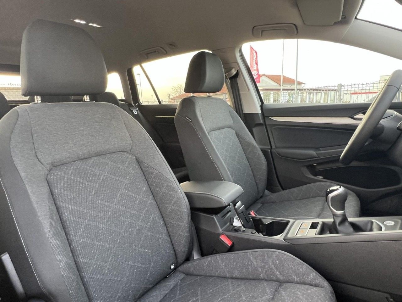 Volkswagen Golf VIII Variant Life 2,0 l TDI LED-PLUS+KAMERA foto 7