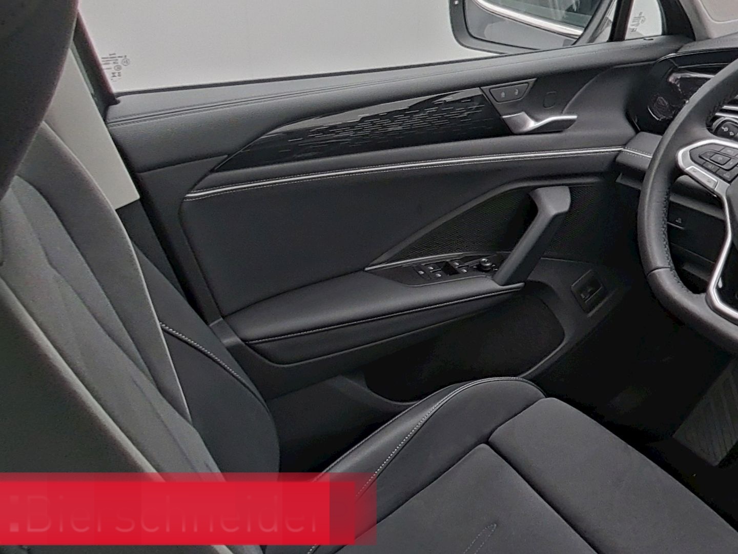 Volkswagen Tiguan 2.0 TDI DSG Elegance AHK PANO NAVI ALU19 foto 14