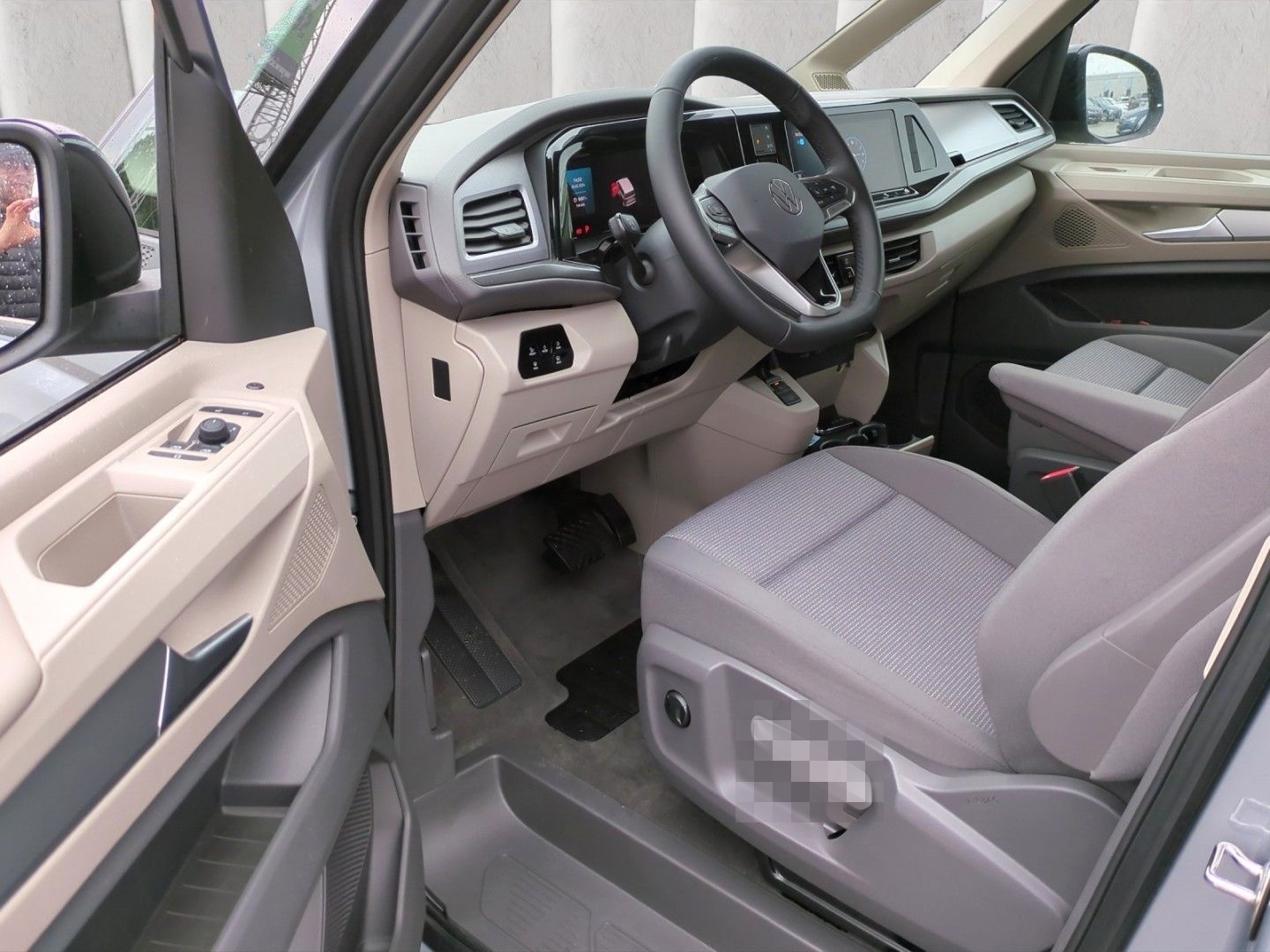 Volkswagen T7 Multivan DISPO 7-Sitze TDI*DSG Navi R-Kam SHZ foto 5