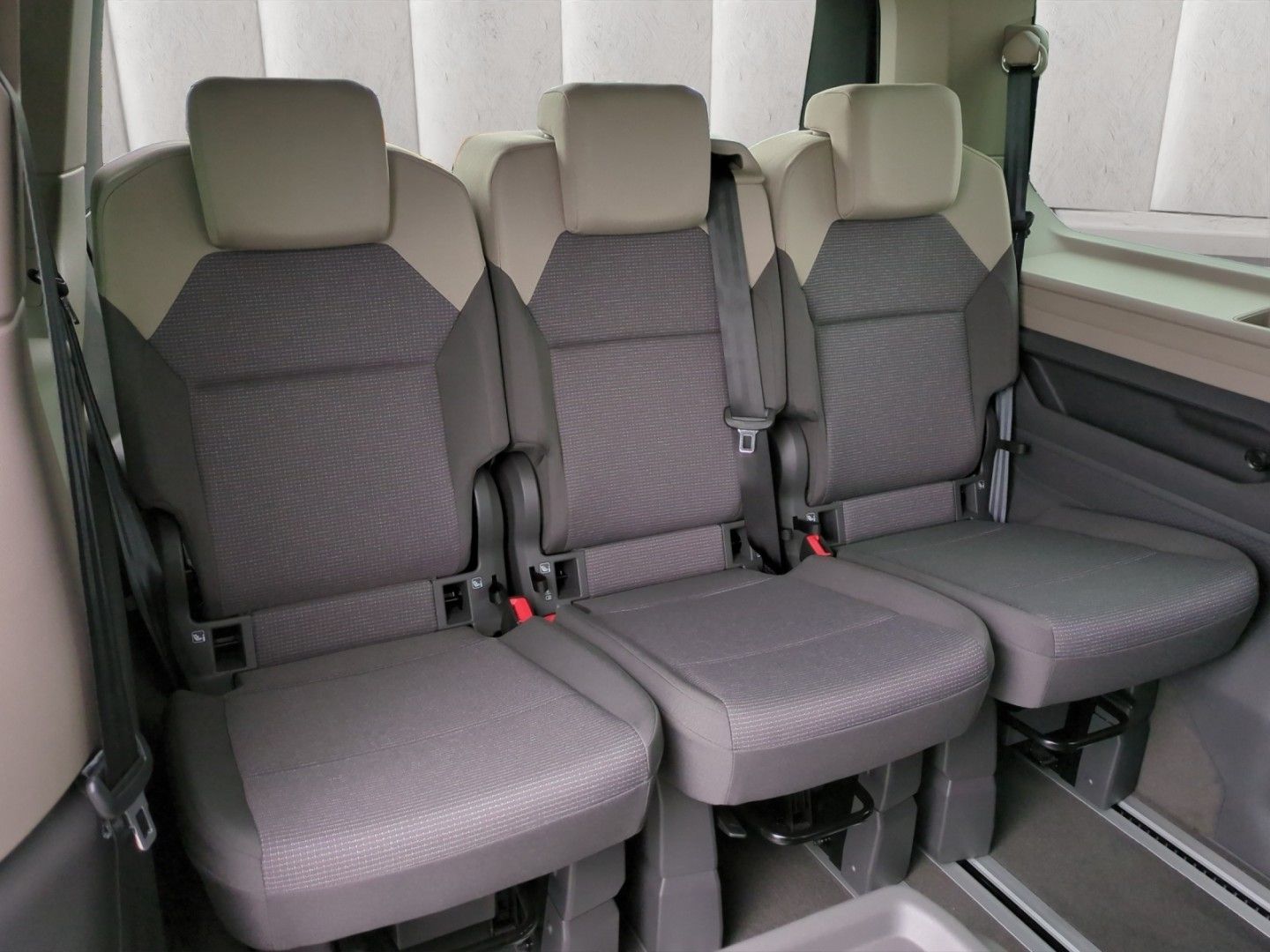 Volkswagen T7 Multivan DISPO 7-Sitze TDI*DSG Navi R-Kam SHZ foto 10