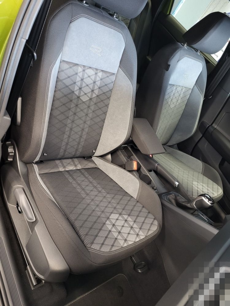 Volkswagen Taigo R-Line Black Style DSG 18"LM 2AC+ LED+ Tra foto 23
