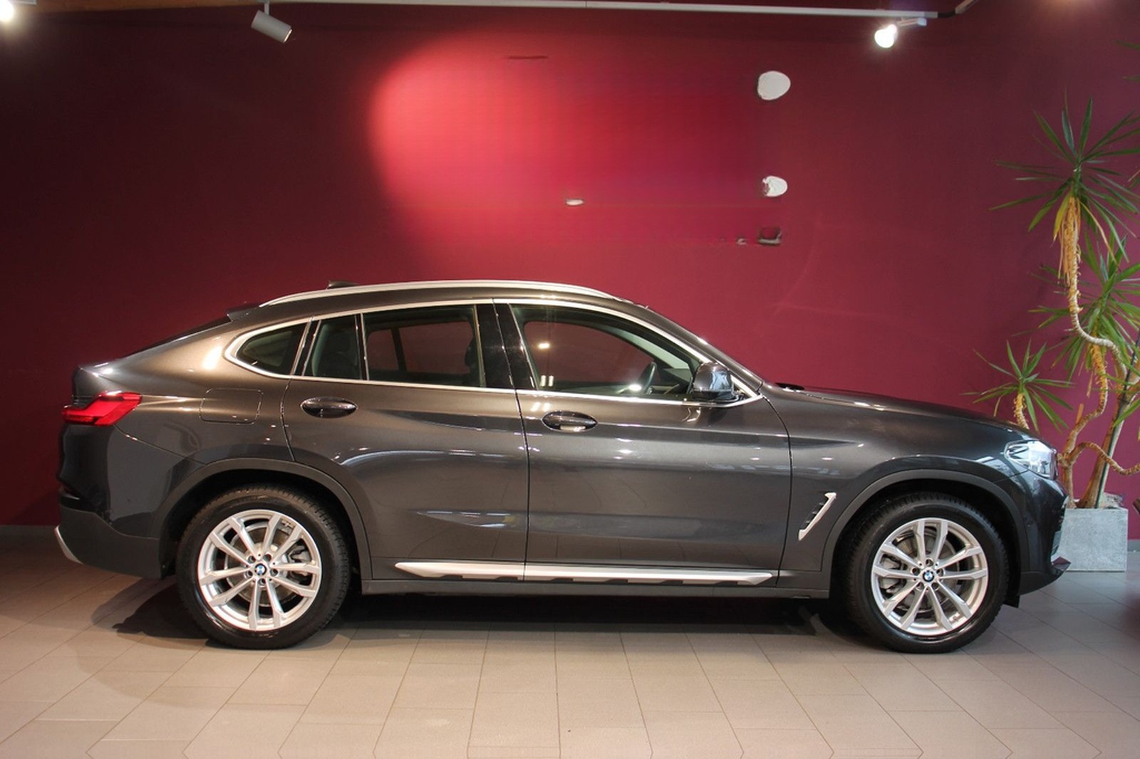 BMW X4 xDrive 20 i  xLine 2.Hand ACC Leder Navi AHK foto 7