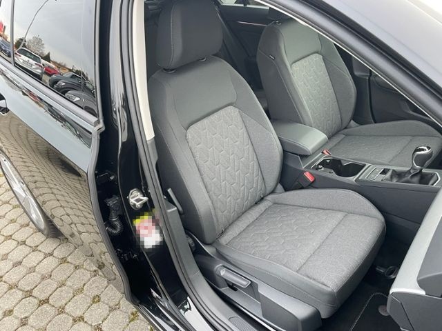 Volkswagen Golf VIII PA Life 1.5 TSI DA13BX KLIMA LED ALU foto 12