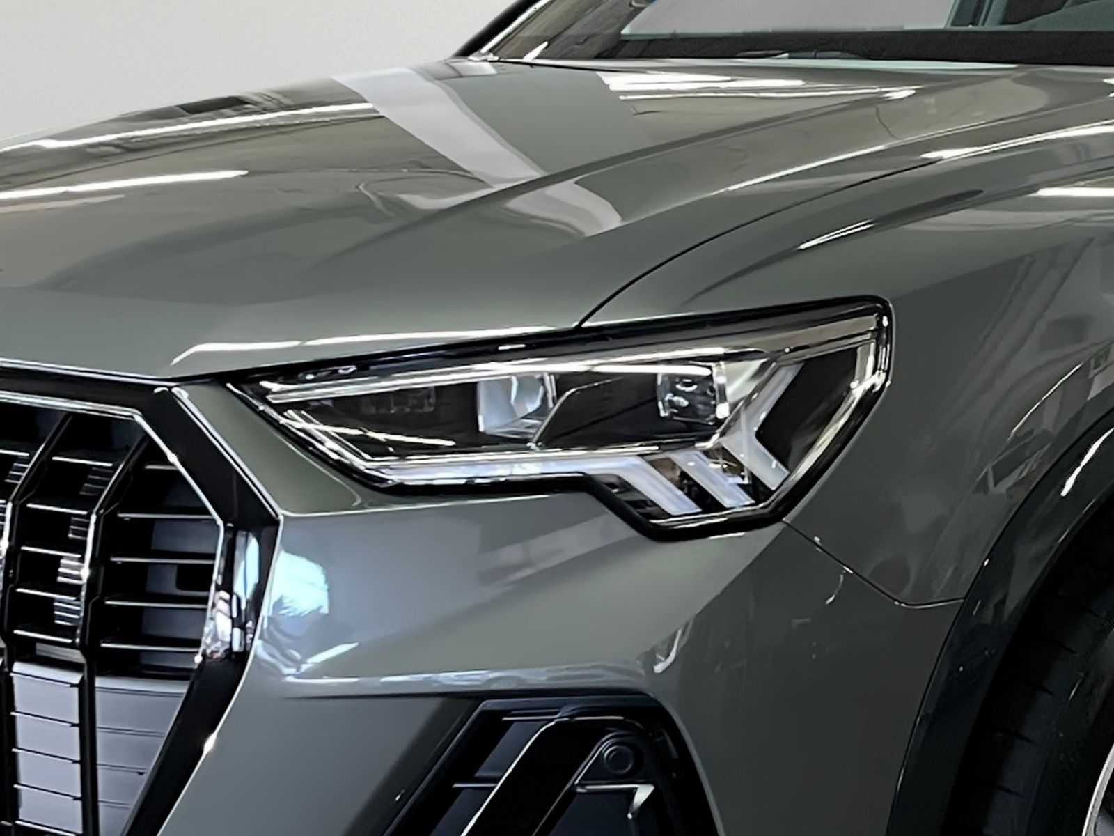 Audi Q3 S line Int. S LED Scheinw. MMI Navi Assistenz foto 7