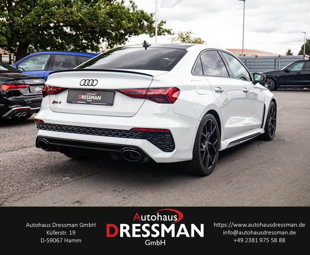 Audi RS3 Limousine 2.5 TFSI MATRIX PANO B&O 360° ACC foto 4